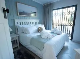 Oliverio Seaside Living