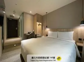 N Hotel