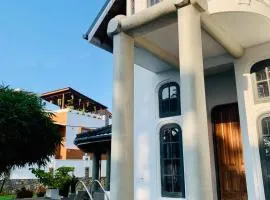 Airport Luxury Villa 65 - Negombo-Airport Transit Guest