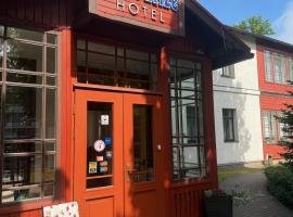 Jūras Brīze – hotel w mieście Windawa