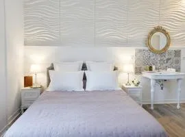 La Capitelle , Chambre double indépendante avec piscine