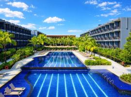 Courtyard by Marriott Phuket Chalong Bay Resort, hotel em Chalong