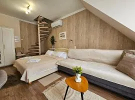 Zoli Apartmanok -Nóri Kölcsey 32