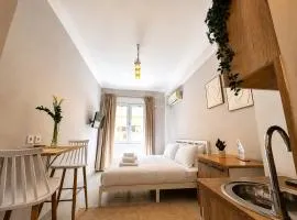 Heart of Syntagma Rooms -2min from the square center-