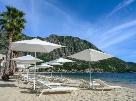 Mövenpick Hotel & Residences Teuta Kotor Bay、コトルのホテル