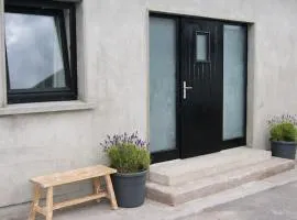 Sea view chalet overlooking Ardmore Bay