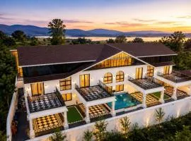 Rivora Villa