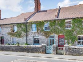 Passiflora Cottage Close to Swanage Beach and Town Sleeps 7, hotell i Swanage