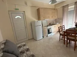 Central & Quiet Apartment Zacharo - 3 Minutes from Beach