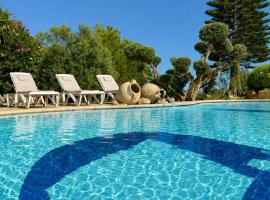 Villa Curubell, hotel i Korba