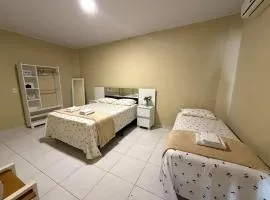 Casa mobiliada AR01 com 5 camas e 2 quartos