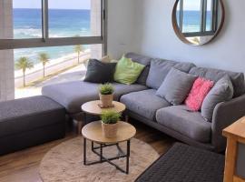 Luxury apartment on the beach with sea view by Almog Beach Haifa，海法的飯店