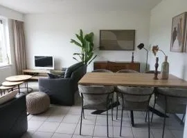 Kustverhuur, Oude manege Nieuwvliet, Nieuwvliet 1 - 2