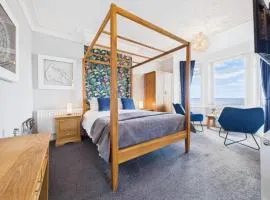 The Fossil Tree Hotel