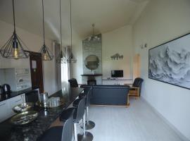 Two Seas Residence - Boutique Residences、ウーティのホテル