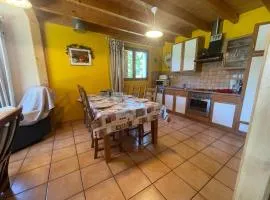 Maison calme avec terrasse à Saint-Pons - FR-1-165A-91