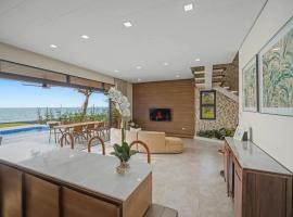 Villa Seresa Beachfront- La Union, Hotel in Bacnotan