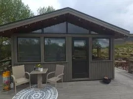A cosy 2 bedroom cabin with an amazing view