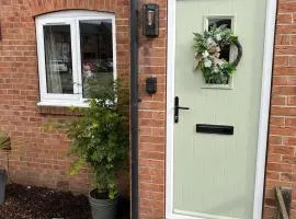 Cosy 1-Bedroom House in a Quiet Location