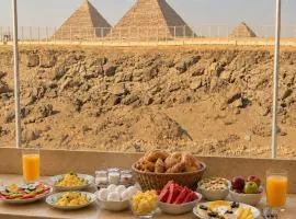 Shiny Pyramids Boutique Hotel