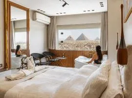 Shiny Pyramids Boutique Hotel