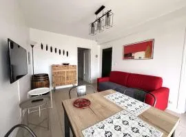 Appartement T2 à Bénodet, refait à neuf, balcon, plage à pied, parking, classé 2 étoiles - FR-1-481-64