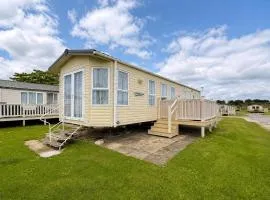 Brilliant 6 Berth Caravan For Hire At Sunnydale Park In Skegness Ref 35076Af