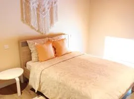 Duplex accès de plein pied, spacieux lumineux
