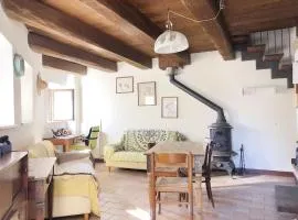 Vintage cozy apartment with 2 rooms