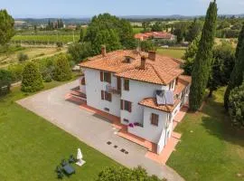 Sundara Apartment strategic Tuscan base near Siena, San Gimignano and Chianti
