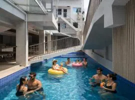 Kuadro Hotel & Suites