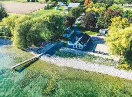 Lakeside Home with Guest Cottages at Waupoos