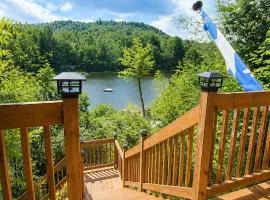 Serenity Tree house on the lake
