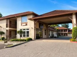 The Miramar Inn