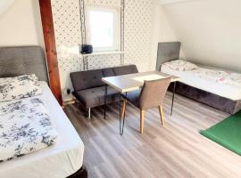 FMI 9 Accommodation, отель в городе Раунхайм