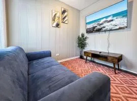 Cozy and Private 1 BD Near City and Airport