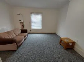 Flat B, 63 High Street, Ryde