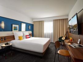 Mercure Caen Centre Port De Plaisance، فندق في كايين