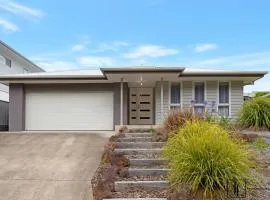 Single-Level Home Steps to Beach Simply Sylvan