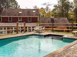 Redwood Manor - Historic Home with Pool & Deck