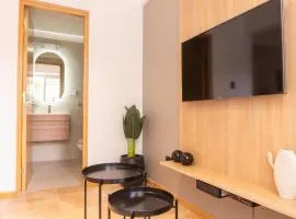 DEPARTAMENTO en MENDOZA centro, moderno y cálido, Parking - Lavandería