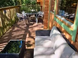 Scandi Style Bracken Lodge with Private Decking Sleeps 6