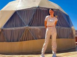 RUM iSLAND bubble LUXURU CAMP, hotel em Wadi Rum