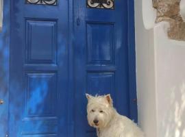 Blue & White: An Absolute Aegean dream house، فندق في Galini