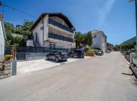 Apartments with parking space Trpanj, Peljesac - 24922