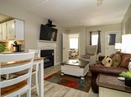 Condo in Gatlinburg very peaceful - 10 min Walk to Main Strip