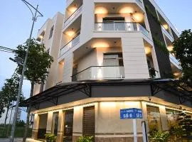 May The Hotel