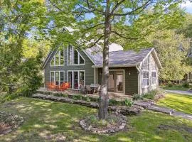 Top of the Hill Cabin by Simple Life Rental
