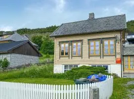 Lovely Home In Nerlandsøy With House A Panoramic View