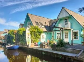 5 Bedroom Cozy Home In Kropswolde